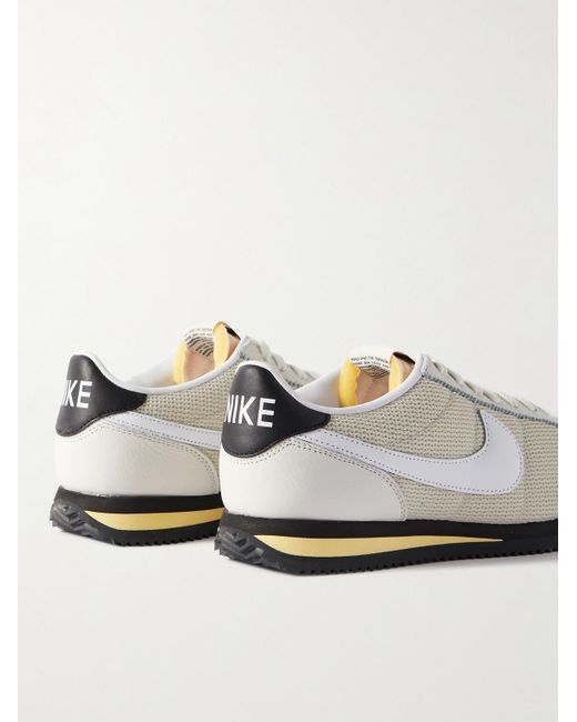 Sneakers in pelle e mesh 990v4 di Nike in White da Uomo