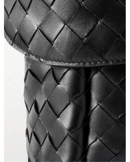 Bottega Veneta Umhängetasche aus Intrecciato-Leder in Black für Herren