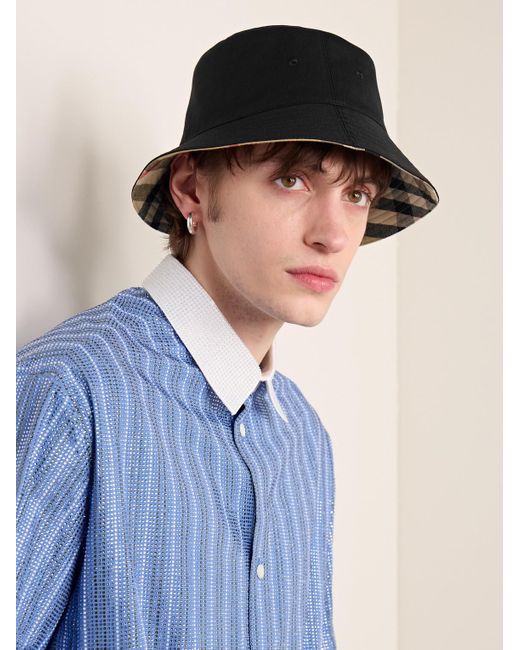 Cappello da pescatore reversibile in twill con logo ricamato di Burberry in Black da Uomo