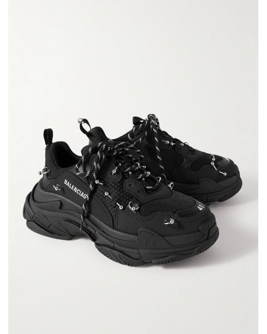 Balenciaga Triple S Piercing Sneakers aus Mesh in Black für Herren