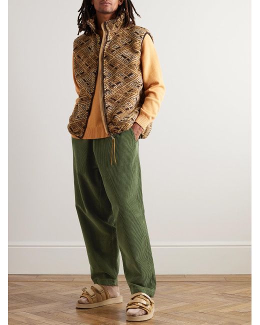 Pantaloni a gamba dritta in velluto a coste di lana con coulisse di Universal Works in Green da Uomo