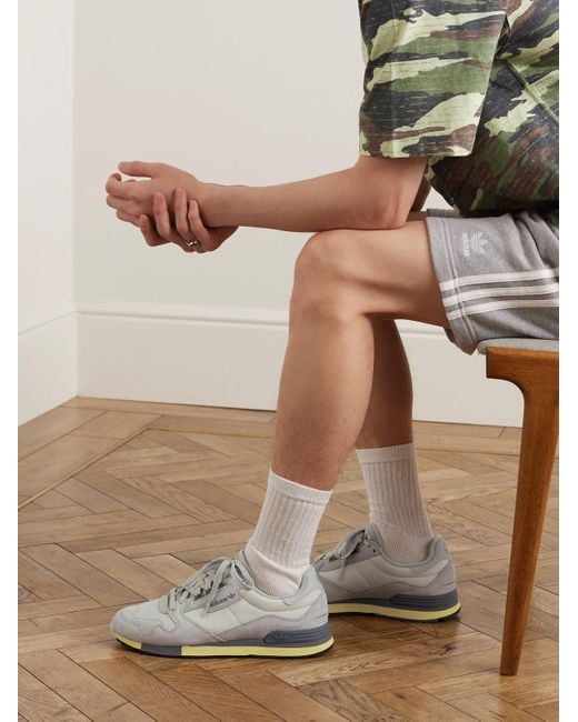 Sneakers in camoscio di Adidas Originals in White da Uomo