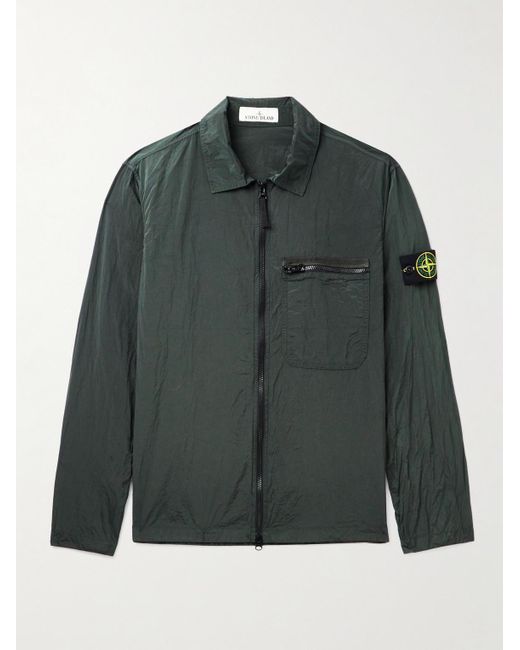 Overshirt in reps di nylon ECONYL® increspato tinta in capo con logo applicato di Stone Island in Green da Uomo