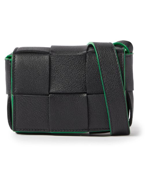 Bottega Intrecciato Fullgrain Leather Messenger Bag in Black