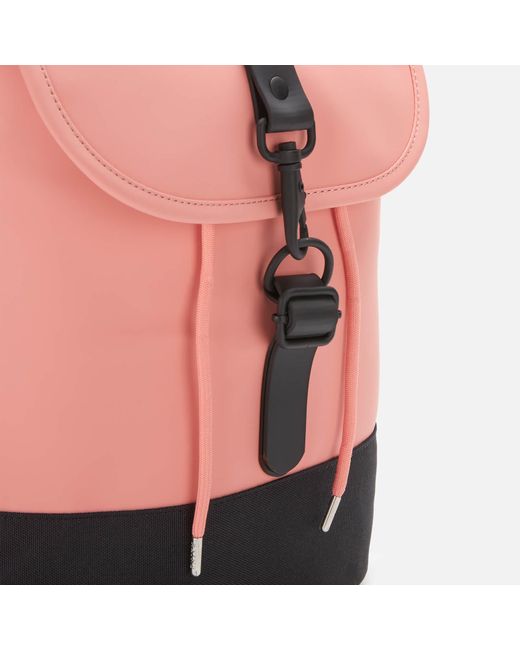 drawstring backpack rains