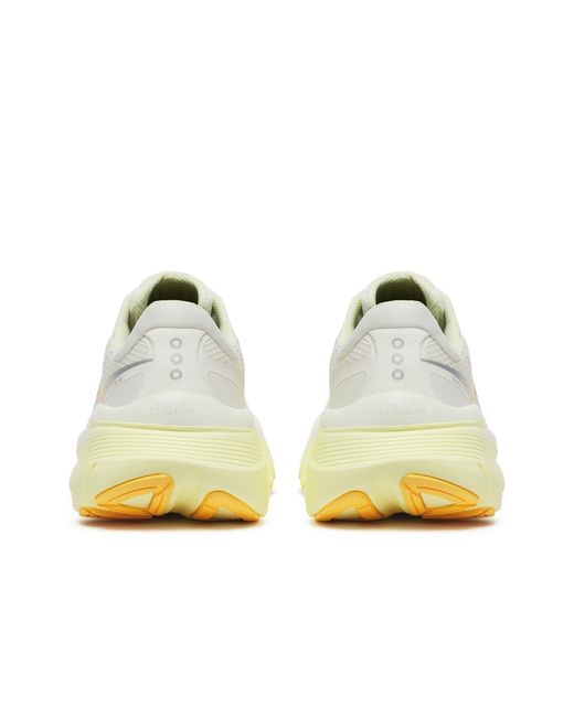 Saucony White Guide 19