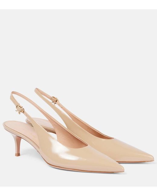 Gianvito Rossi Natural Slingback-Pumps Robbie 55 Aus Lackleder