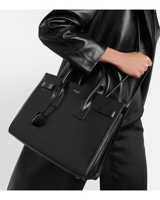 Sac De Jour Small En Cuir Saint Laurent en coloris Black