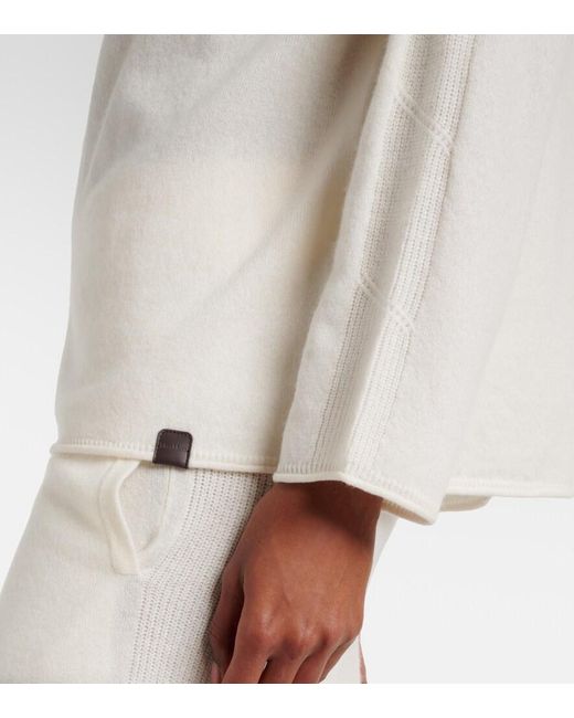 Max Mara White Mantide Cashmere Turtleneck Sweater