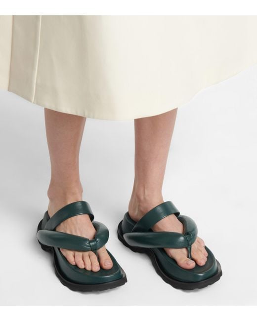 Jil Sander Padded Leather Thong Sandals in Green | Lyst
