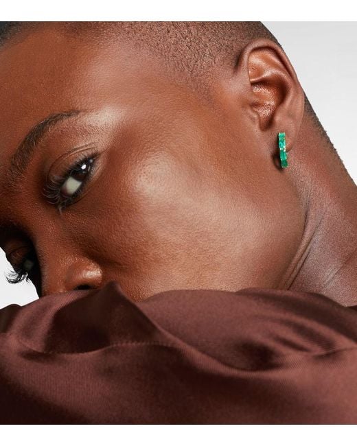 Orecchini Huggie di SHAY in White