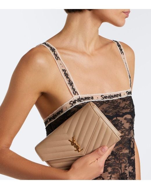 Borsa Cassandre Envelope di Saint Laurent in Natural