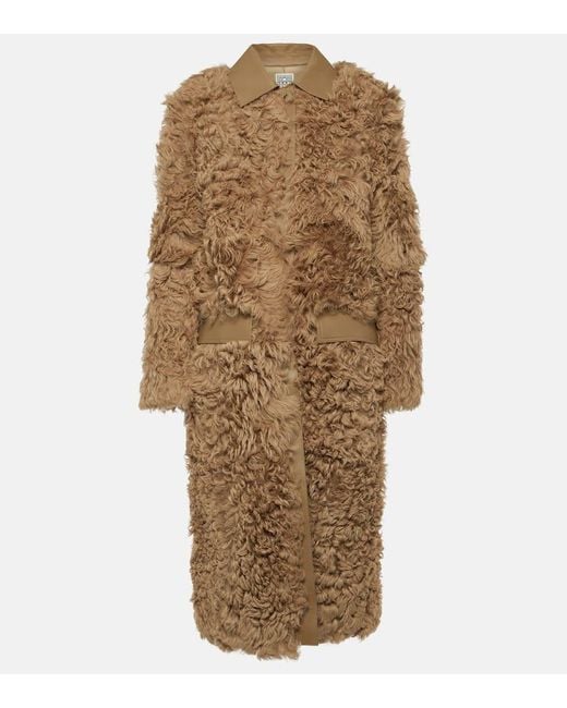 Totême Natural Contrast-collar Relaxed-fit Shearling Coat