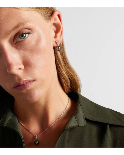 Pendientes De Oro Blanco De 18 Ct Con Perlas Y Diamantes Mikimoto de color White