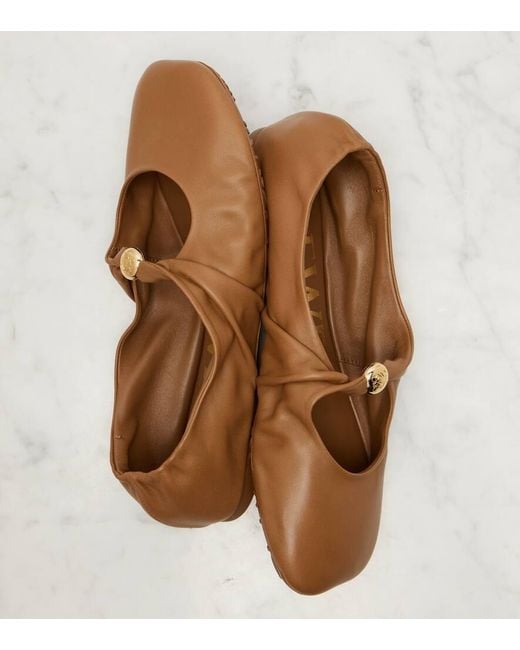 Ballerine Pebble di Loewe in Brown
