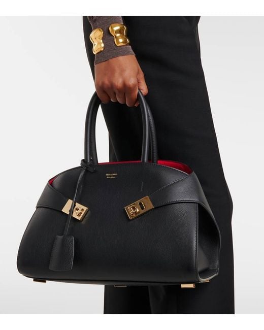 Ferragamo Black Tote Bag Hug Aus Leder