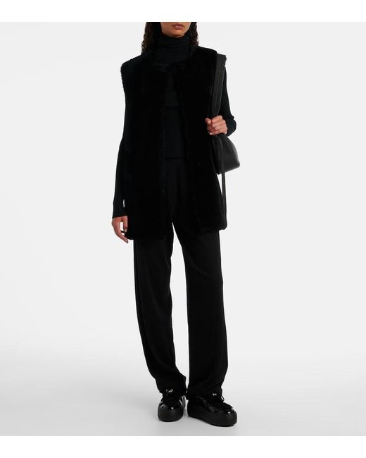 Roger Vivier Black Viv' Up Shearling And Patent Leather Sneakers