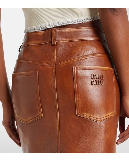 Falda Midi De Piel Miu Miu de color Brown