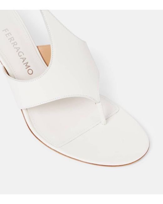 Ferragamo White Sandalen Lyrai Aus Leder