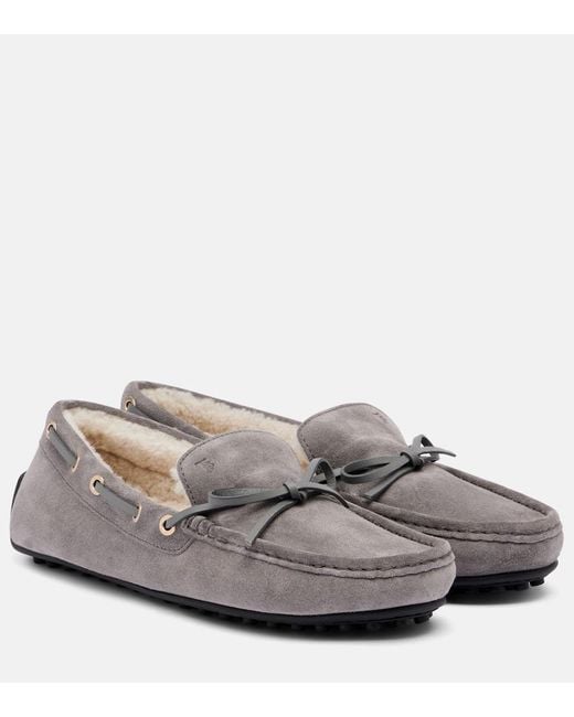 Mocassins Gommino En Daim Et Shearling Tod's en coloris Gray