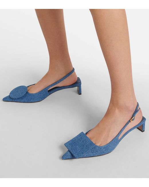 Scarpe in denim blu con punta appuntita di Jacquemus in Blue