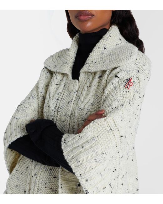 Poncho Trenzado Aran De Lana Moncler de color Natural