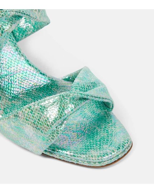Sandalias Con Cuna Twist De Piel Metalizada Aquazzura de color Green
