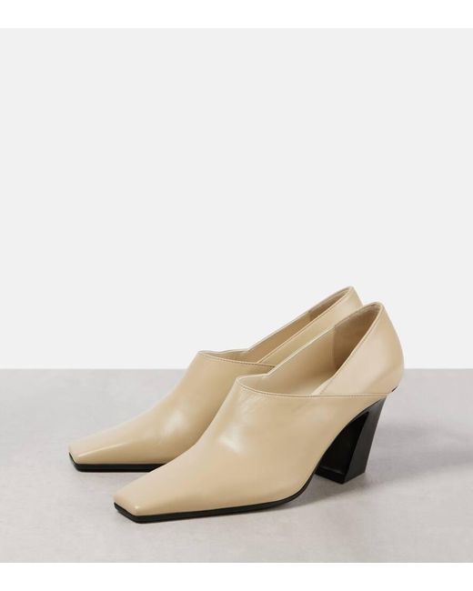 Bottega Veneta Natural Pumps Lewis Aus Leder