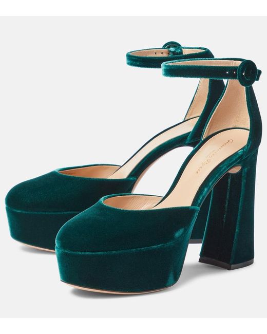 Gianvito Rossi Green Plateau-Pumps Holly aus Samt