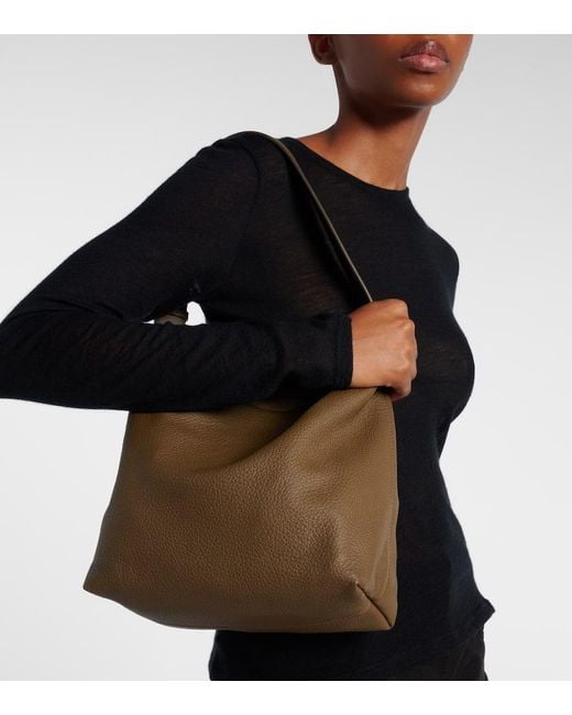 The Row Brown Schultertasche Isa Aus Leder