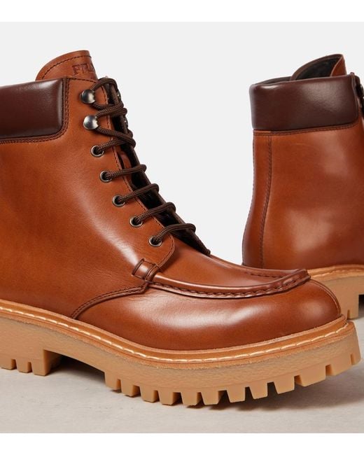 Anfibi di Prada in Brown