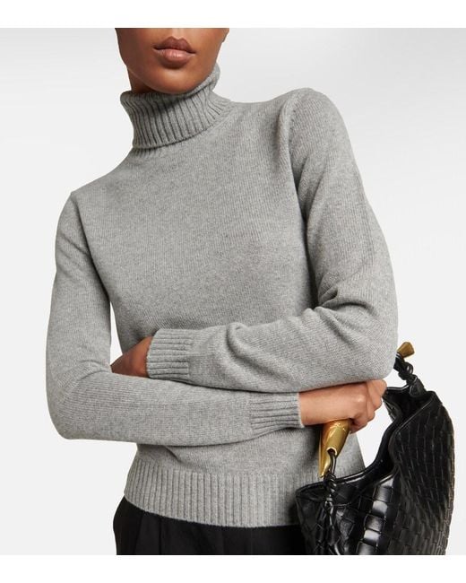 Loro Piana Gray Parksville Cashmere Turtleneck Sweater