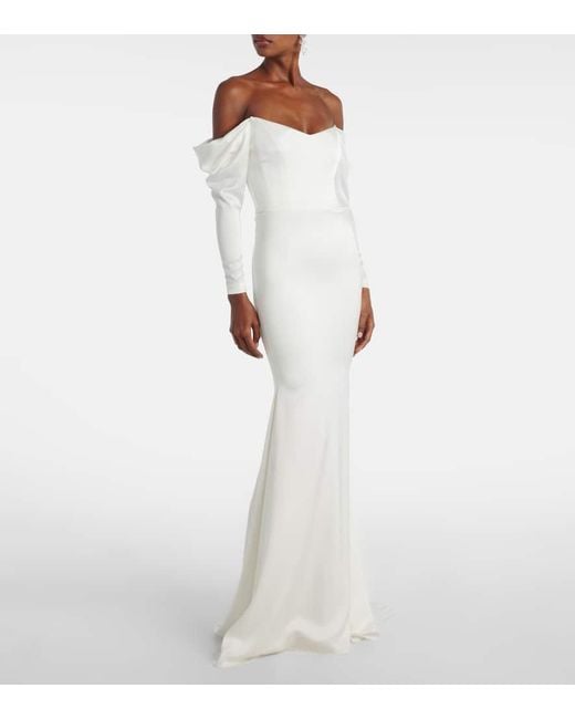 Robe De Mariee En Crepe De Satin A Encolure Bardot Alex Perry en coloris White