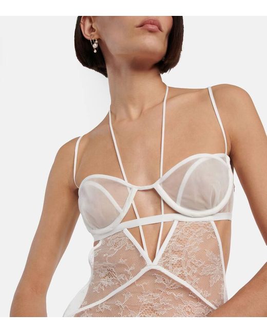 Vestido De Novia Con Encaje Y Cuello Halter Nensi Dojaka de color White