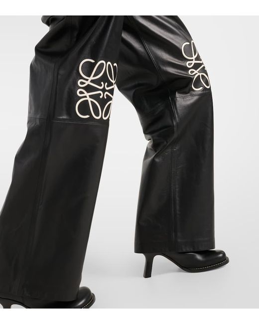 Pantalones anchos de piel con anagrama Loewe de color Black