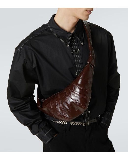 Lemaire Messenger Bag Croissant Small Aus Leder in Brown für Herren