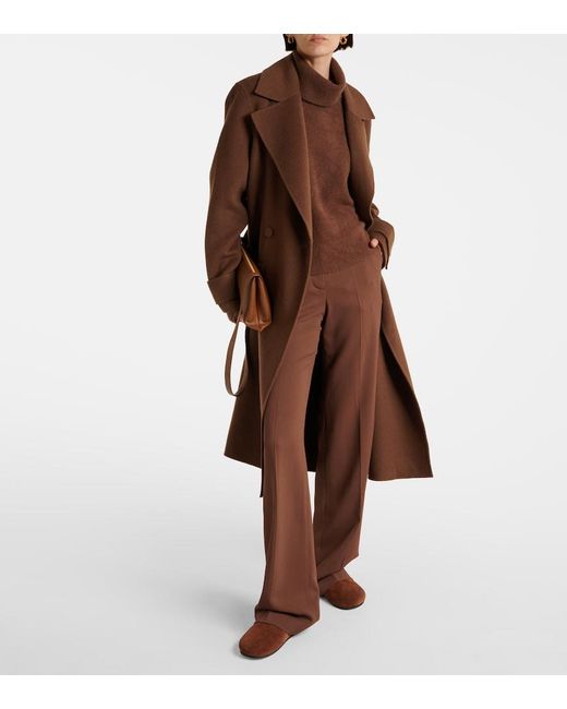 Joseph Brown Cashmere-Blend Turtleneck Sweater