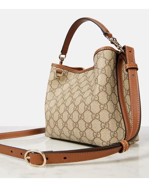 Secchiello Gg Emblem Small di Gucci in Brown