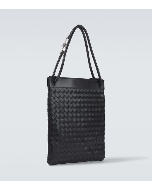 Bottega Veneta Black Flat Andiamo Intrecciato Leather Messenger Bag for men