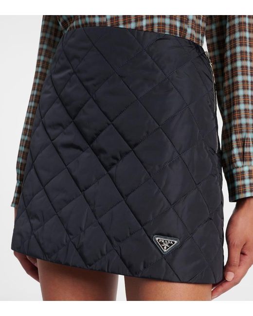 Mini-Jupe Matelassee En Re-Nylon Prada en coloris Blue