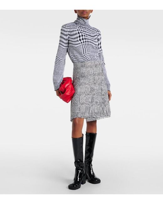 Burberry White Houndstooth Wool-Blend Turtleneck Sweater