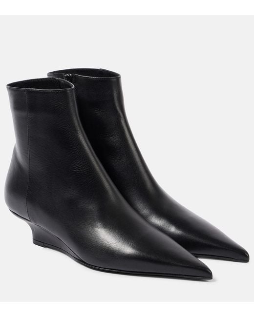 Totême  Black Sharp 40 Leather Ankle Boots