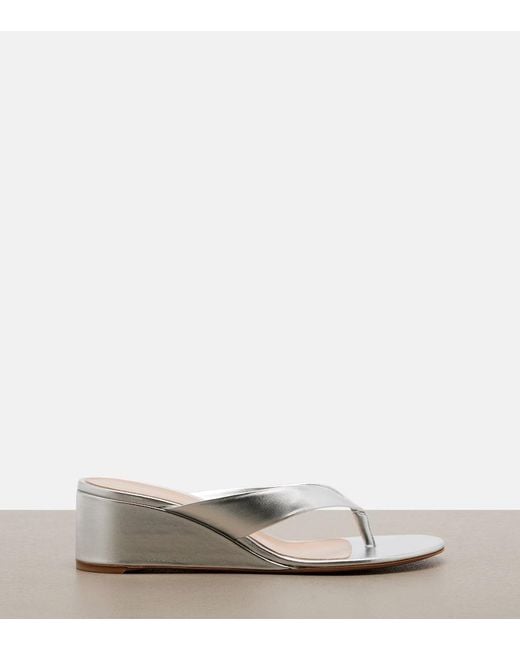 Gianvito Rossi White Metallic Leather Wedge Thong Sandals