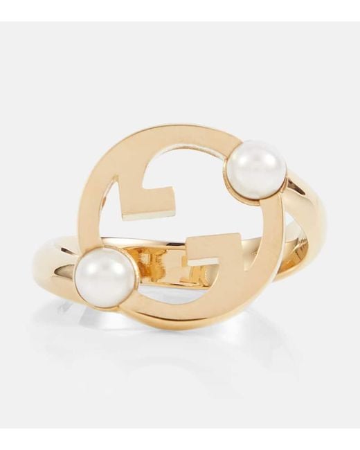 Anello Blondie Interlocking G con perle bijoux di Gucci in Metallic