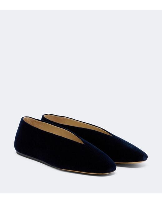 Le Monde Beryl Black Olympia Velvet Ballet Flats
