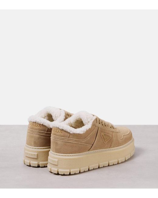 Prada Natural Sneakers Aus Veloursleder Mit Shearling