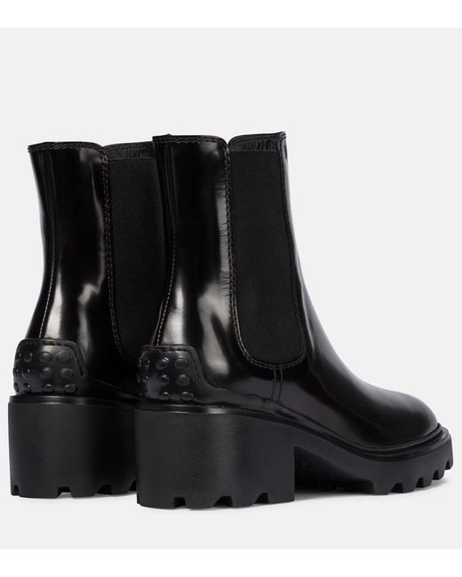 Tod's Black Studded Chelsea Stiefel