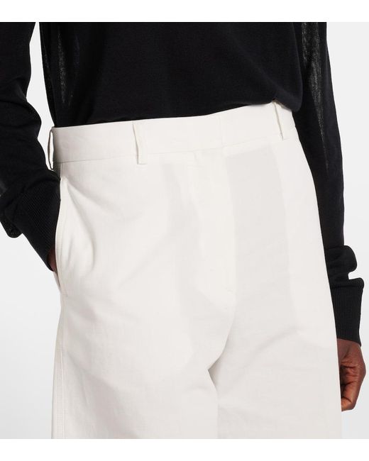 Totême  White Cotton And Linen Bermuda Shorts