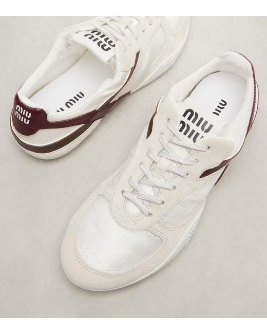 Miu Miu White Sneakers Gymnasium Mit Veloursleder