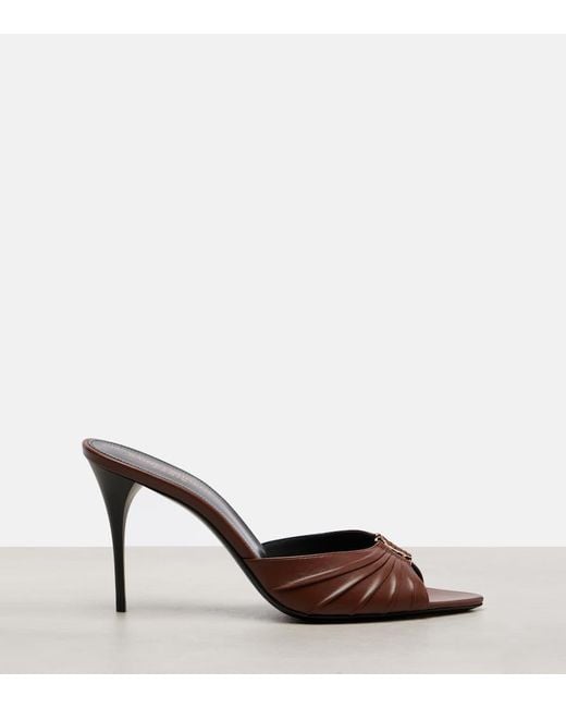 Mules Babylone Cassandre 90 En Cuir Saint Laurent en coloris Brown